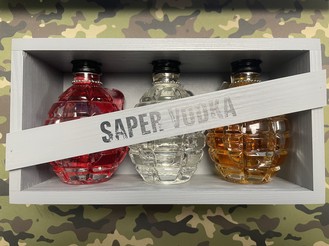 Wodka in 3 Glas - Handgranaten mit Holzkiste 