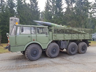 Erlebnis-/ Geschenkgutschein Tatra 813 3 - Länder Tour für bis zu 6  Personen